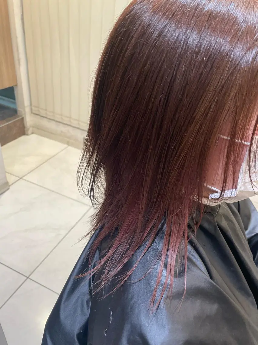 ミディアム カラー 渡部 恭子のヘアスタイル