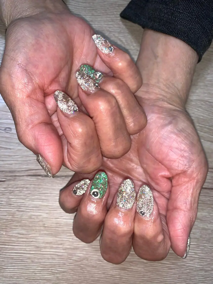 ネイル フラッシュネイル ラメ(グリッター) ハンドネイル MINAMI nailsのネイルデザイン
