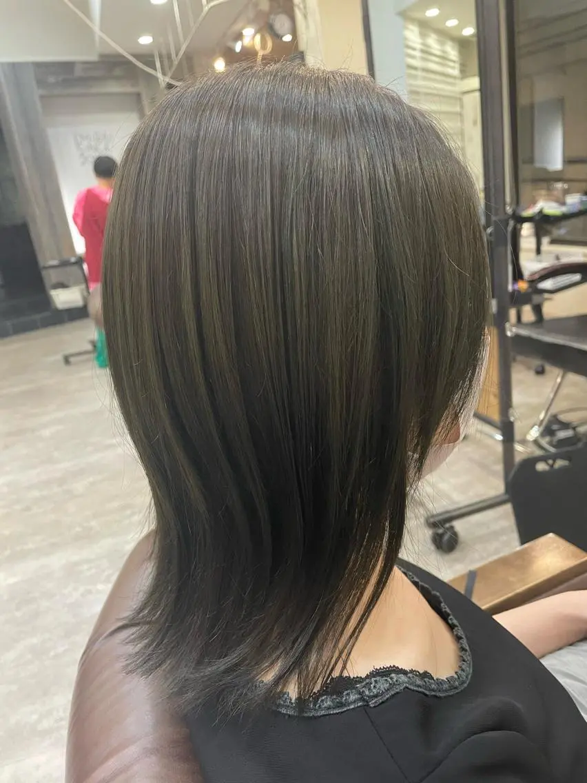 カラー ブリーチ グレージュ ブリーチなしカラー オリーブグレージュ オリーブグレー カット ヘアカラー トリートメント 前田リサコ🌹 ✨艶髪職人のヘアスタイル