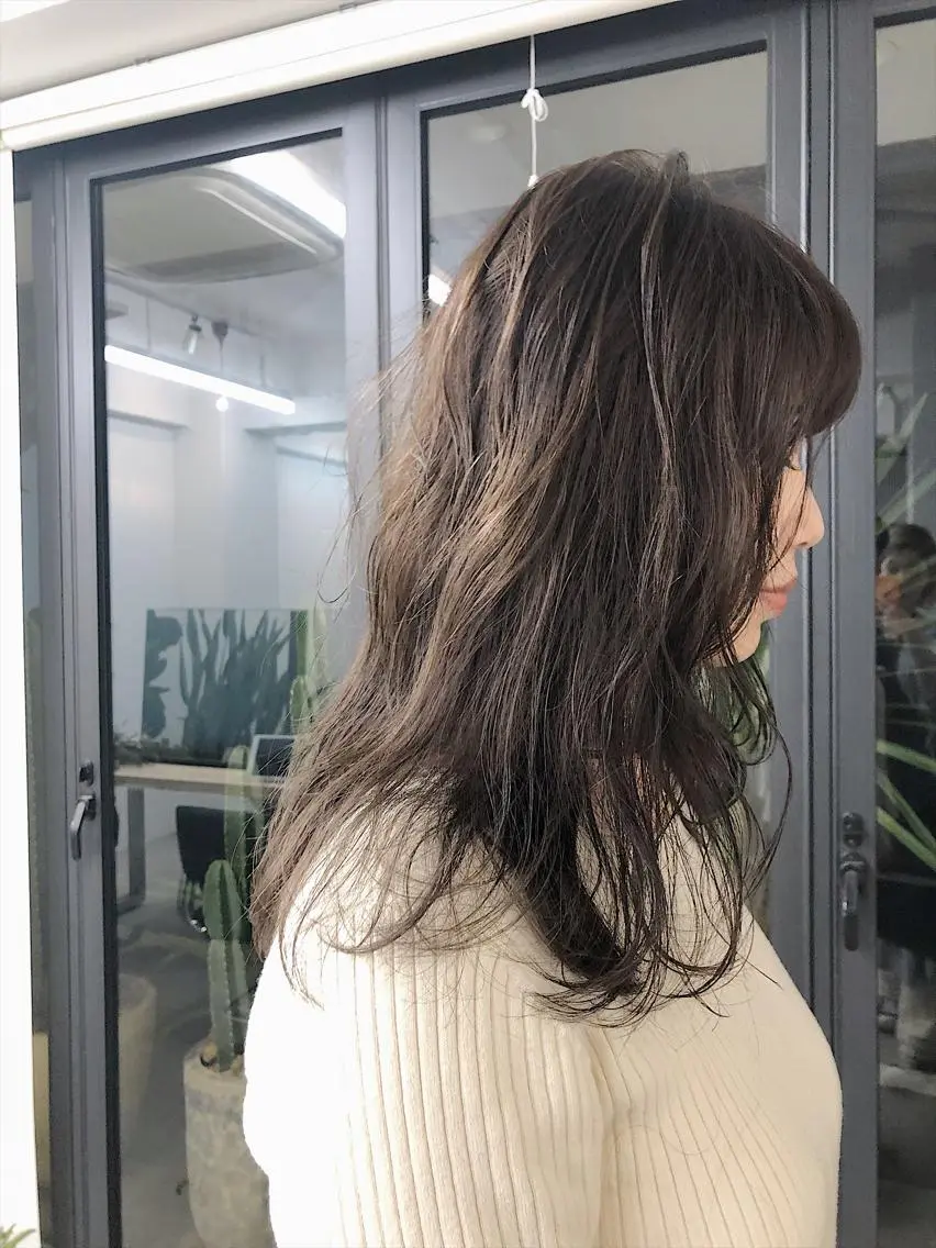 ロング カラー ヘアアレンジ Flamme Annaのヘアスタイル