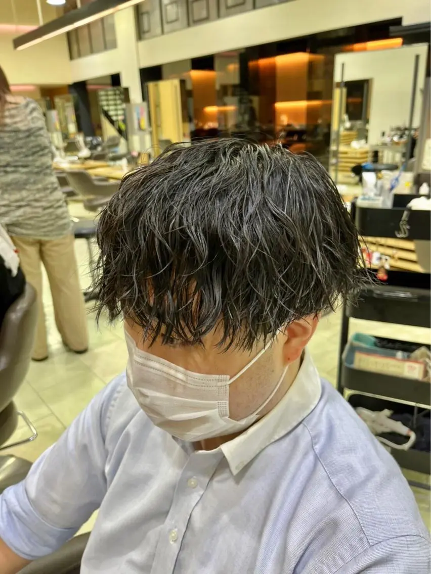 パーマ メンズ 波巻きパーマ カット パーマ ヘアセット メンズ特化 古賀陸斗のヘアスタイル