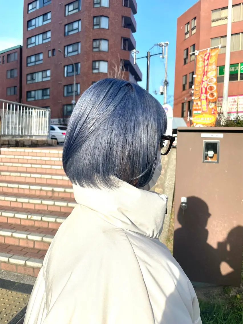 ショート カラー ブルーカラー カラー/髪質改善 レイヤー/vagueのヘアスタイル