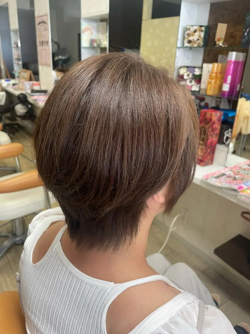 ショート カラー ショートヘア ヘアカラー 徳留 もも花のヘアスタイル
