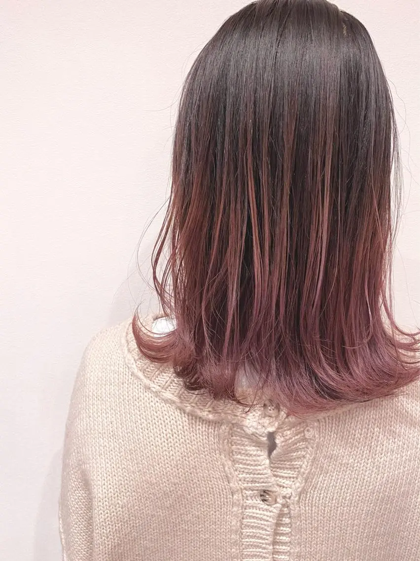 セミロング ヘアカラー MYRTLE TSUNODAのヘアスタイル