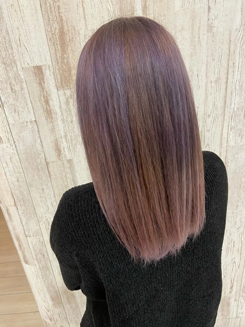 ロング カラー アッシュ ブリーチ ラベンダーカラー ラベンダーアッシュ Oopsレイヤー 加藤澄都のヘアスタイル