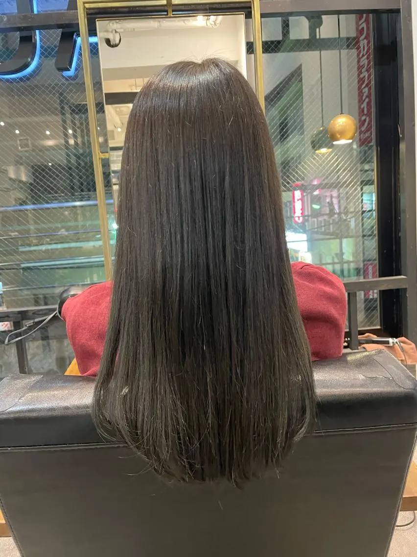 ロング カラー アッシュ オリーブアッシュ カット ヘアカラー トリートメント ブリーチなし透明感 タケザワミキのヘアスタイル