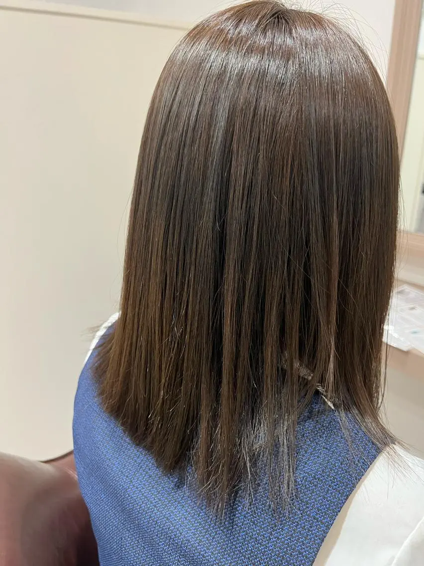 ミディアム カット 縮毛矯正 井上 美春のヘアスタイル
