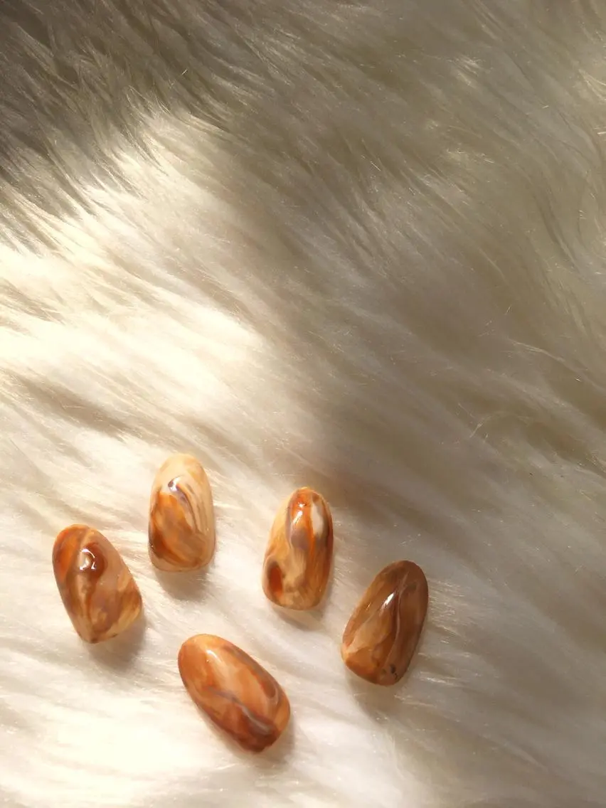 ミディアム ハンドネイル nouva nailsのネイルデザイン