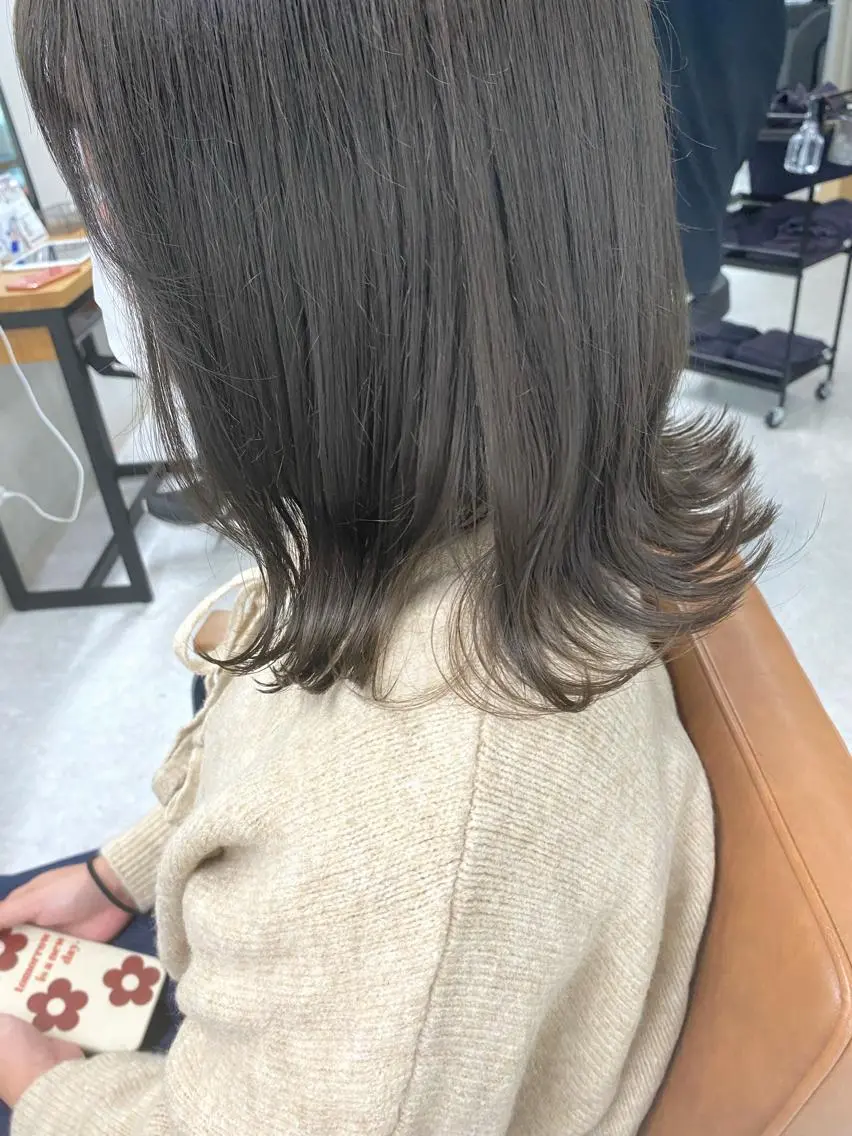 ミディアム カラー ヘアアレンジ 🌷FUKA🌷 まろやかハイトーンのヘアスタイル