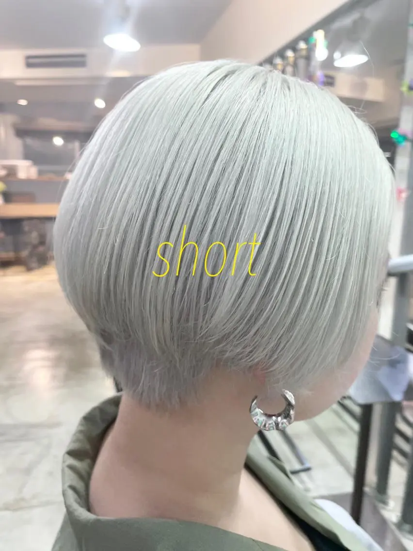 ショート ヘアアレンジ ヘアカラー 🤎指名No.1原宿 表参道coii日向花のヘアスタイル