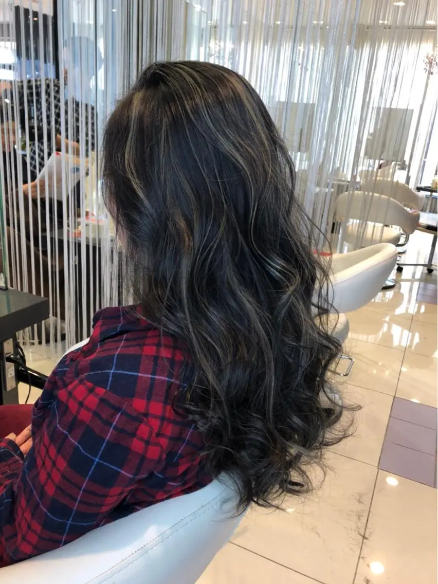 セミロング カラー ヘアアレンジ デザインカラー カット ヘアカラー トリートメント 大塚 貴之のヘアスタイル