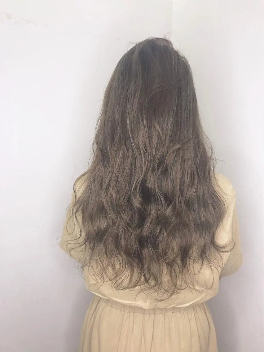 ロング カラー 🪞笹川 🪞のヘアスタイル