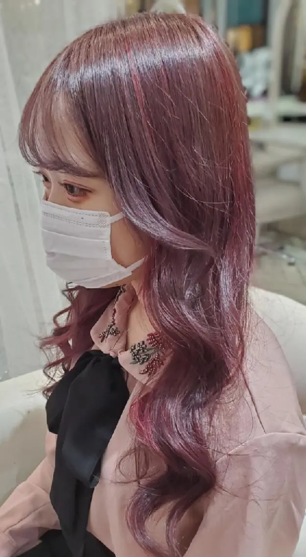 ロング カラー ヘアアレンジ ハイライトカラー ラベンダーカラー ラベンダーグレー レッドカラー ハイライト ナカシマ  アユミのヘアスタイル
