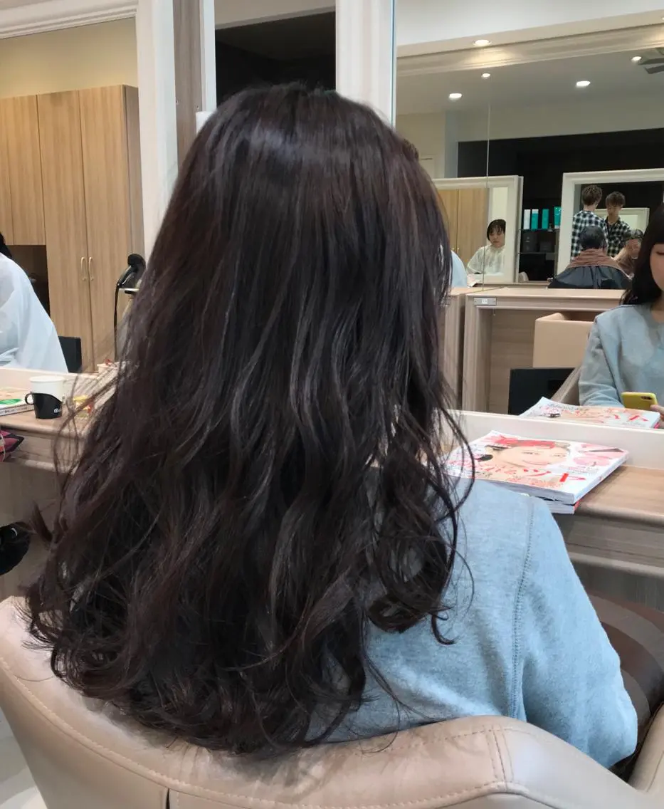 セミロング カラー 透明感カラー イルミナカラー 当日予約🆗✂︎ ウエモト タクのヘアスタイル