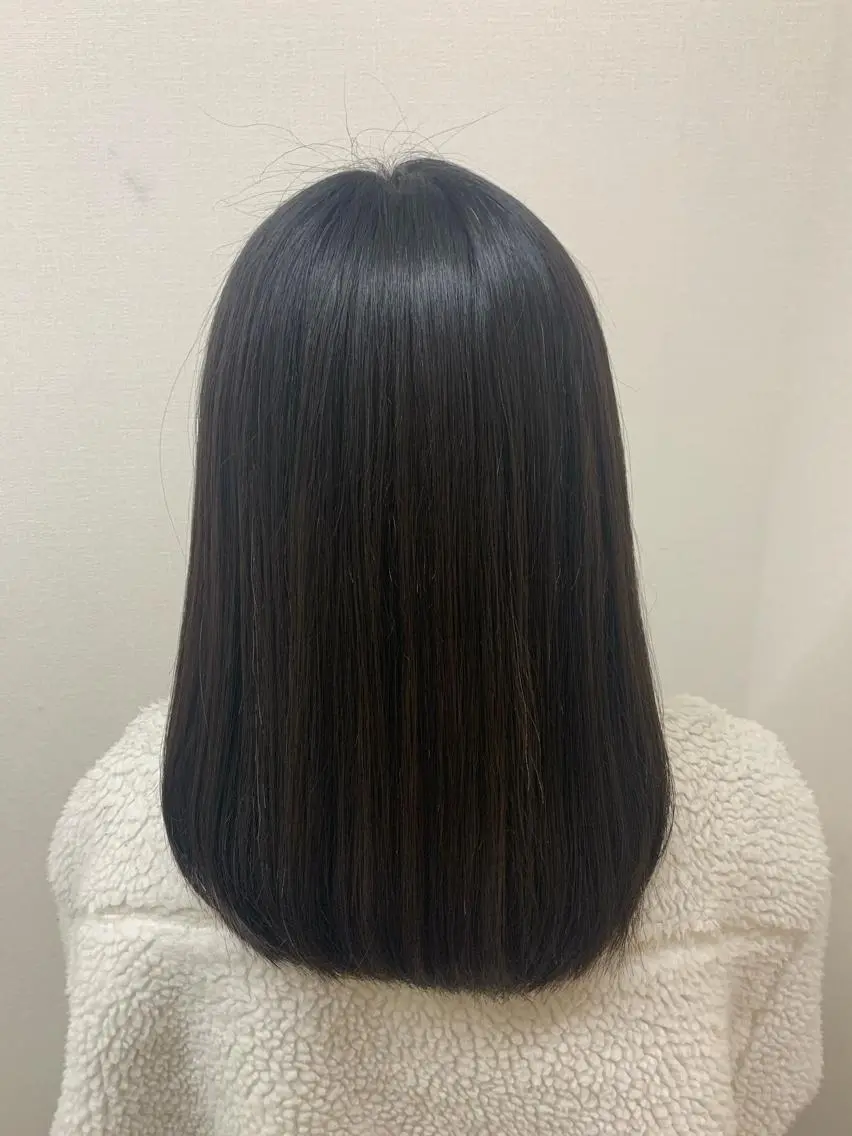 ミディアム 縮毛矯正 🫧透明感カラー🫧 美髪矯正🫧チサトのヘアスタイル