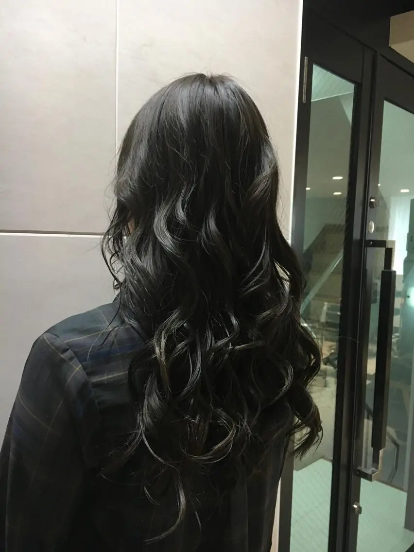 ロング カラー イルミナカラー カット ヘアカラー トリートメント 髪質改善ULTOWA ✨松井 美幸のヘアスタイル