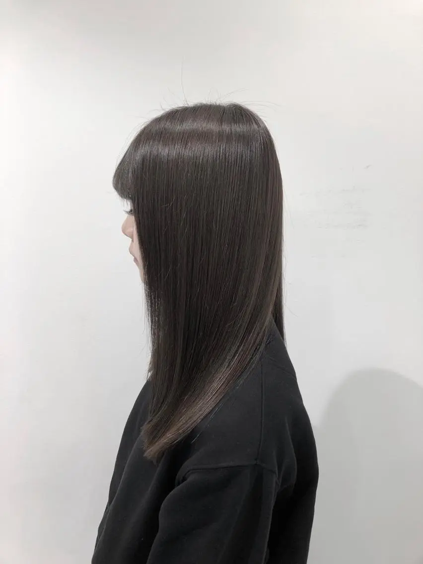 セミロング カラー アッシュ HACHI stylistのヘアスタイル