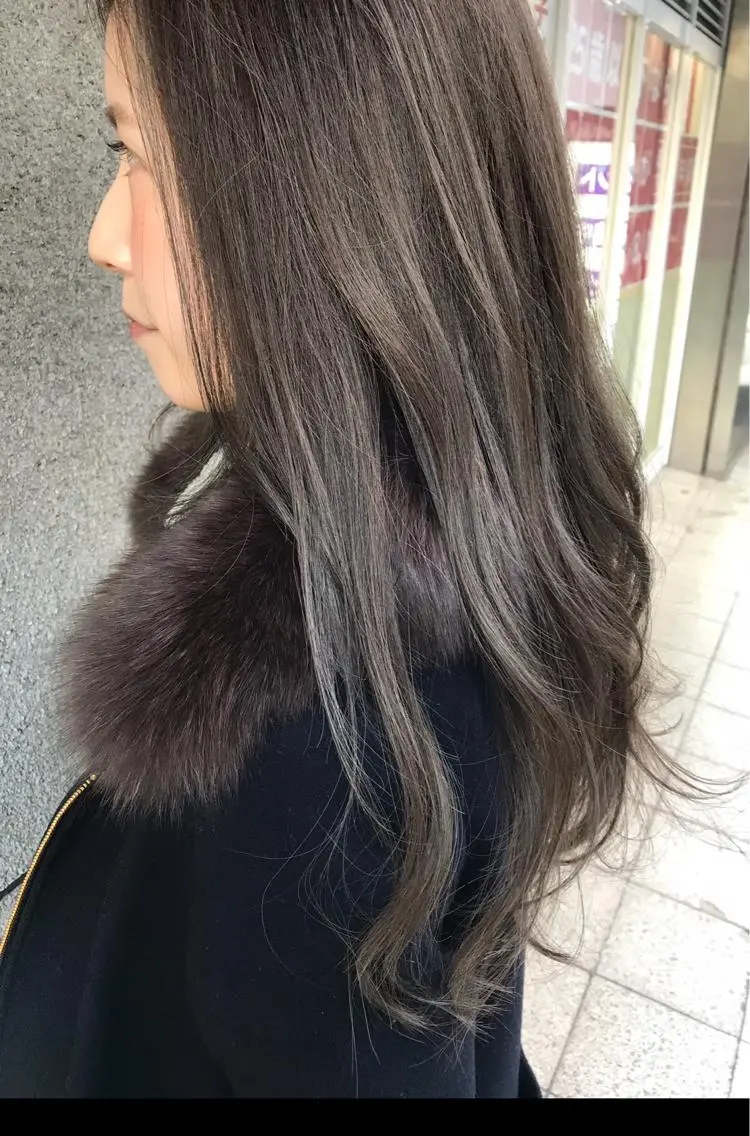 セミロング カラー グレージュ ハイライトカラー ハイライト BOX mico.のヘアスタイル