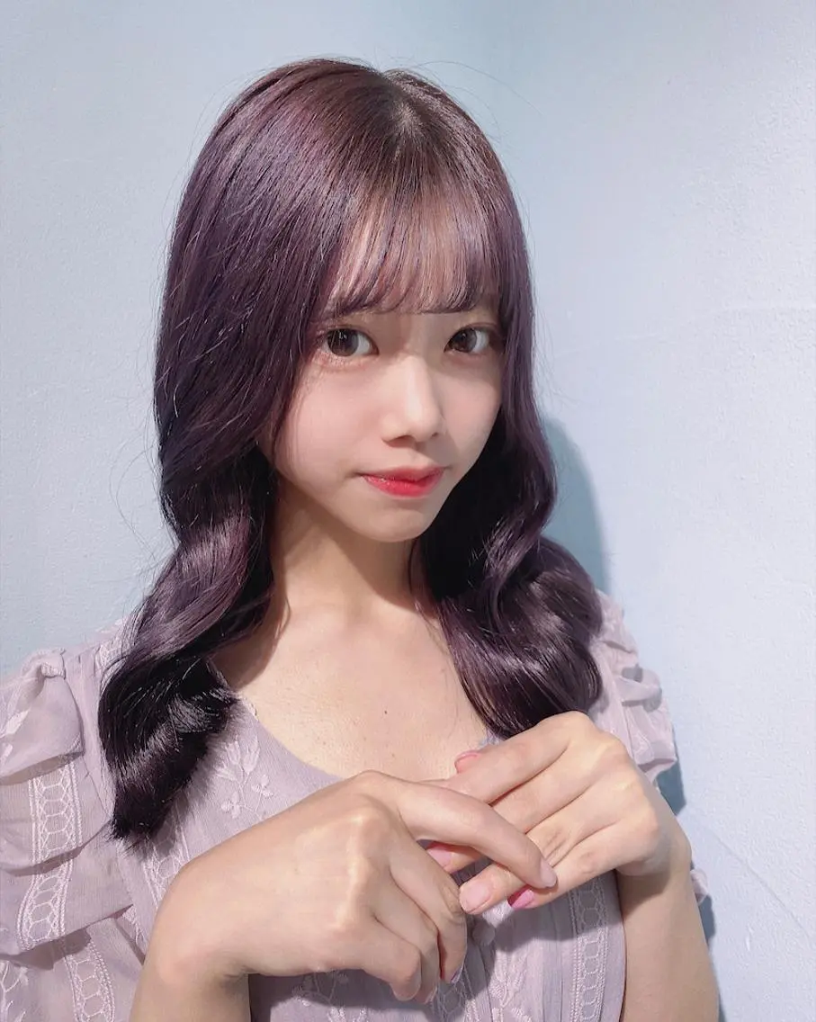 セミロング カラー ヘアアレンジ ヘアカラー トリートメント ヘアセット 韓国レイヤーカット/ 儚げカラーチナツのヘアスタイル
