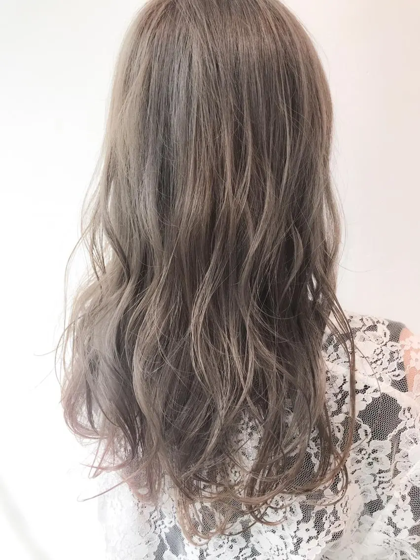 セミロング カラー ベージュカラー 透明感カラー/ レイヤー　YUKAのヘアスタイル