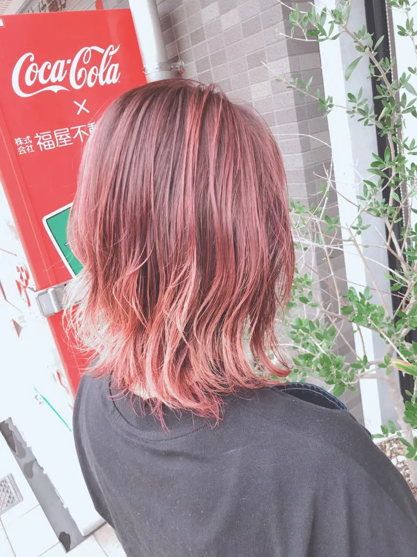 セミロング レイヤーカット REVE 美容室のヘアスタイル