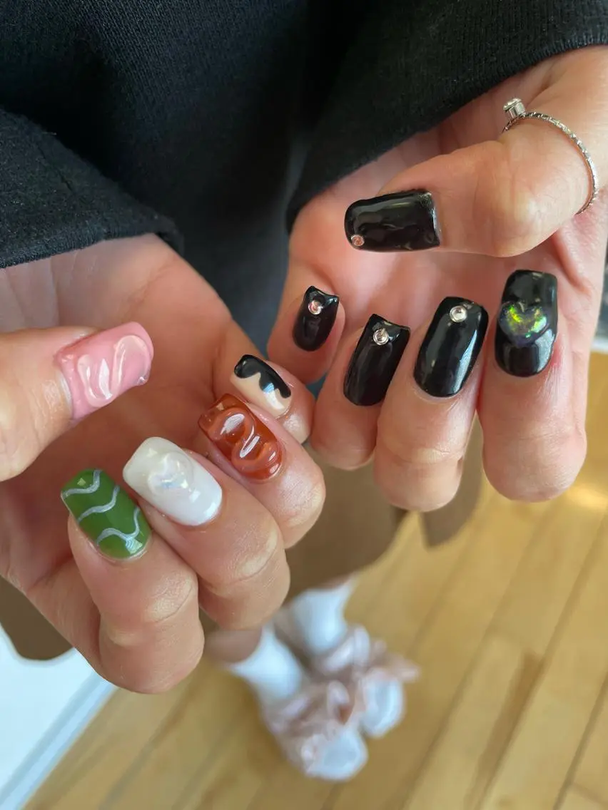 ネイル ハート ハンドネイル Nail ヌシん家 AKANEのネイルデザイン