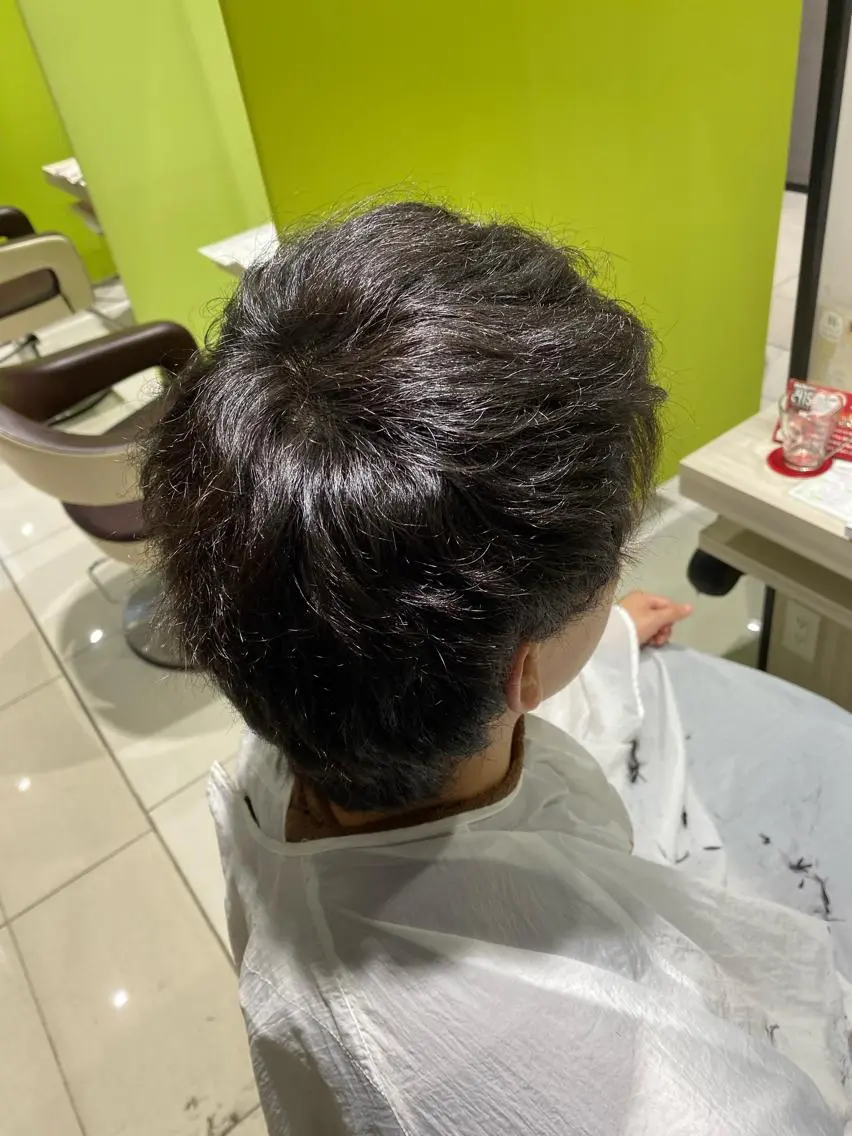 ショート メンズ カット 縮毛矯正 橋本 琉磨のヘアスタイル