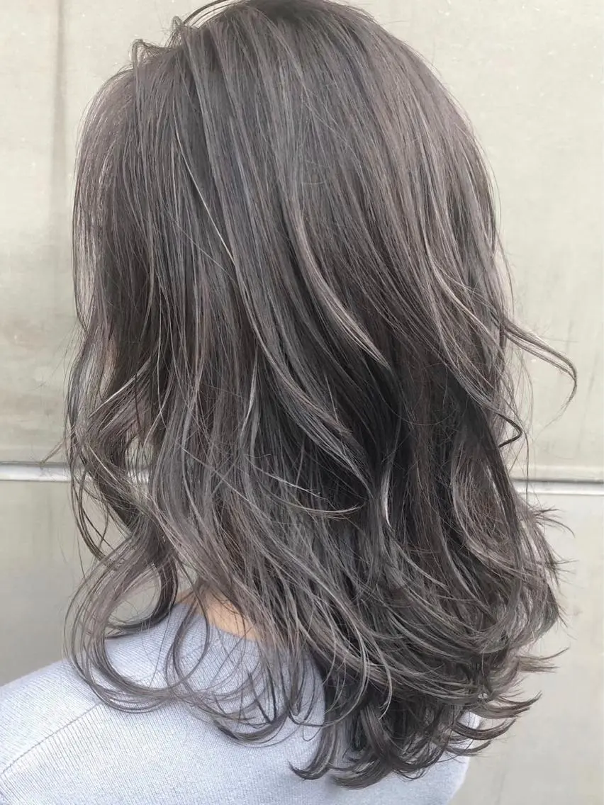 セミロング カラー ハイライトカラー ハイライト ブリーチダブルカラー 【koide】のヘアスタイル