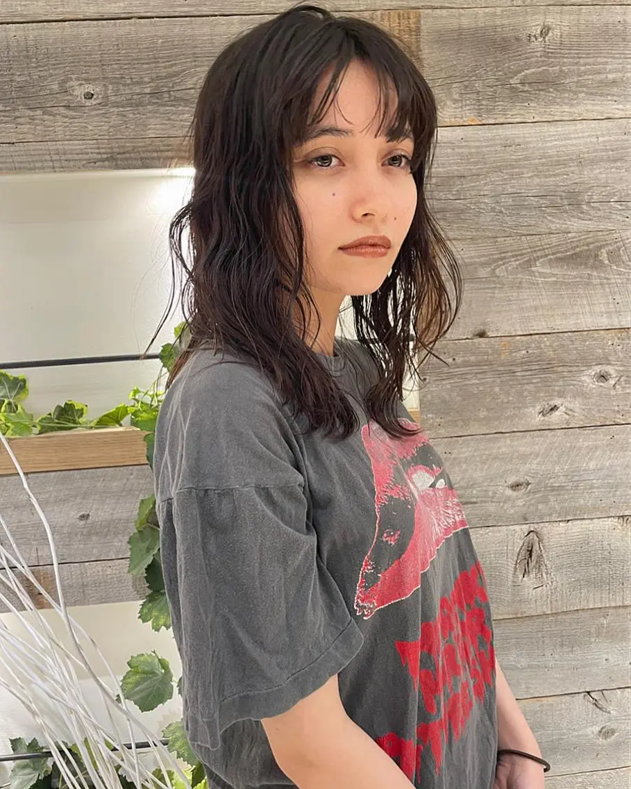 ミディアム カラー カット ヘアカラー トリートメント 村上雅人 ナチュラルモードのヘアスタイル