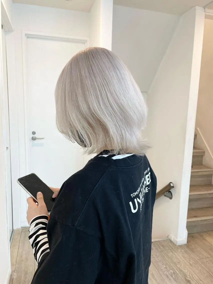 ミディアム カラー ウルフカット ヘアカラー トリートメント ヘアセット ハイトーン×レイヤー /遠藤将太のヘアスタイル
