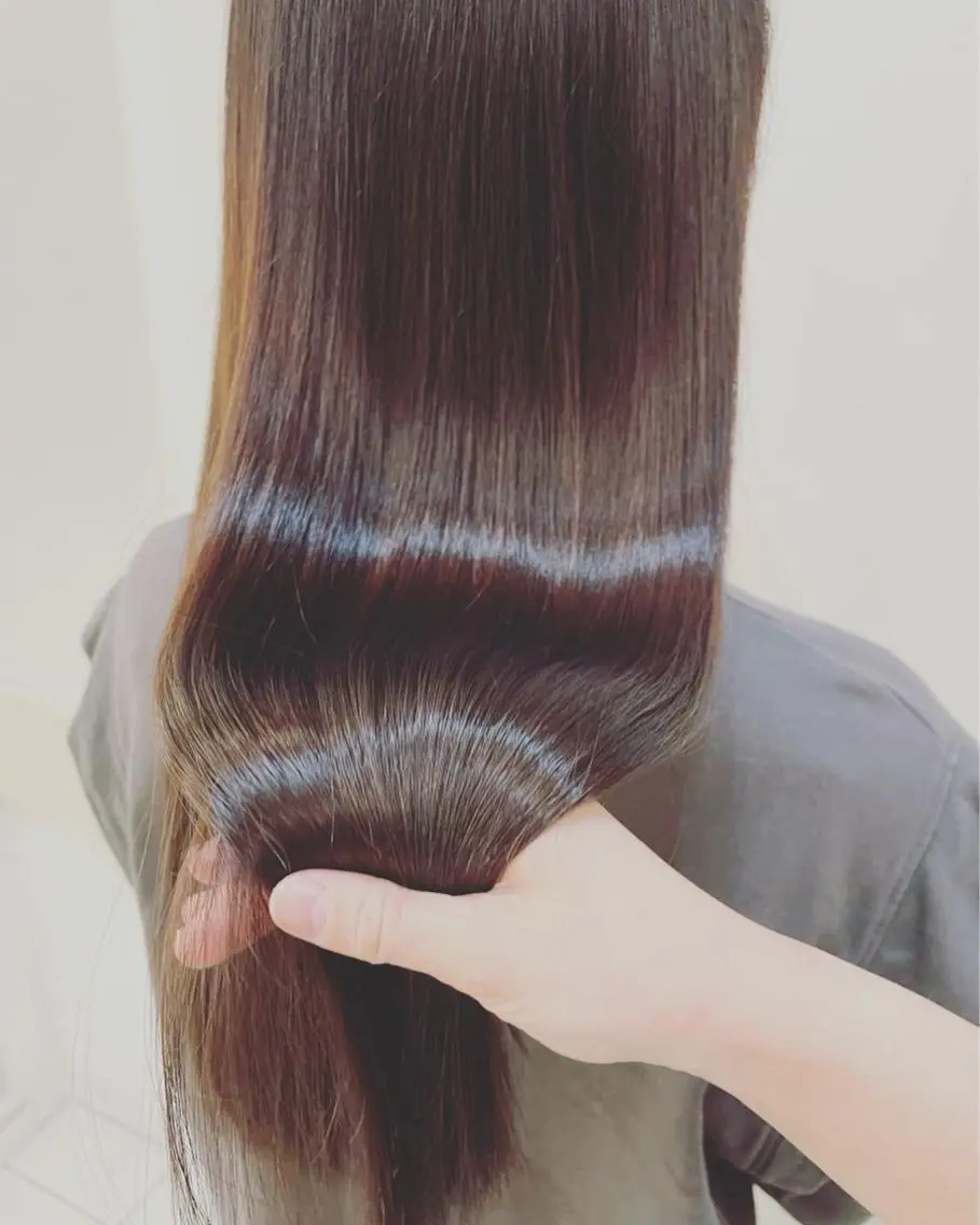セミロング ゆめ ベージュカラーのヘアスタイル