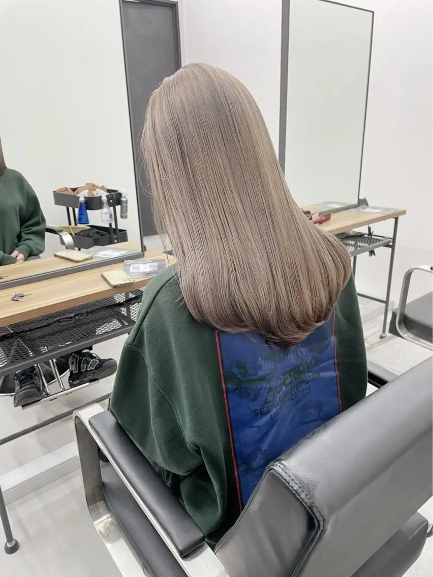 ロング カラー パーマ ヘアアレンジ メンズ キッズ ネイル マツエク・マツパ アイブロウ ショートボブ メンズバレイヤージュ メンズブリーチ メンズハイライト メンズハイトーン Eirデザイナーズ サロン茶屋町tomoのヘアスタイル