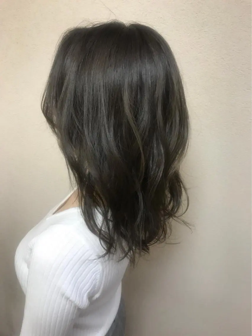 セミロング カラー アッシュ アッシュグレー アッシュグレージュ グレージュ 髪質改善/縮毛矯正 /美髪🩵イケダのヘアスタイル