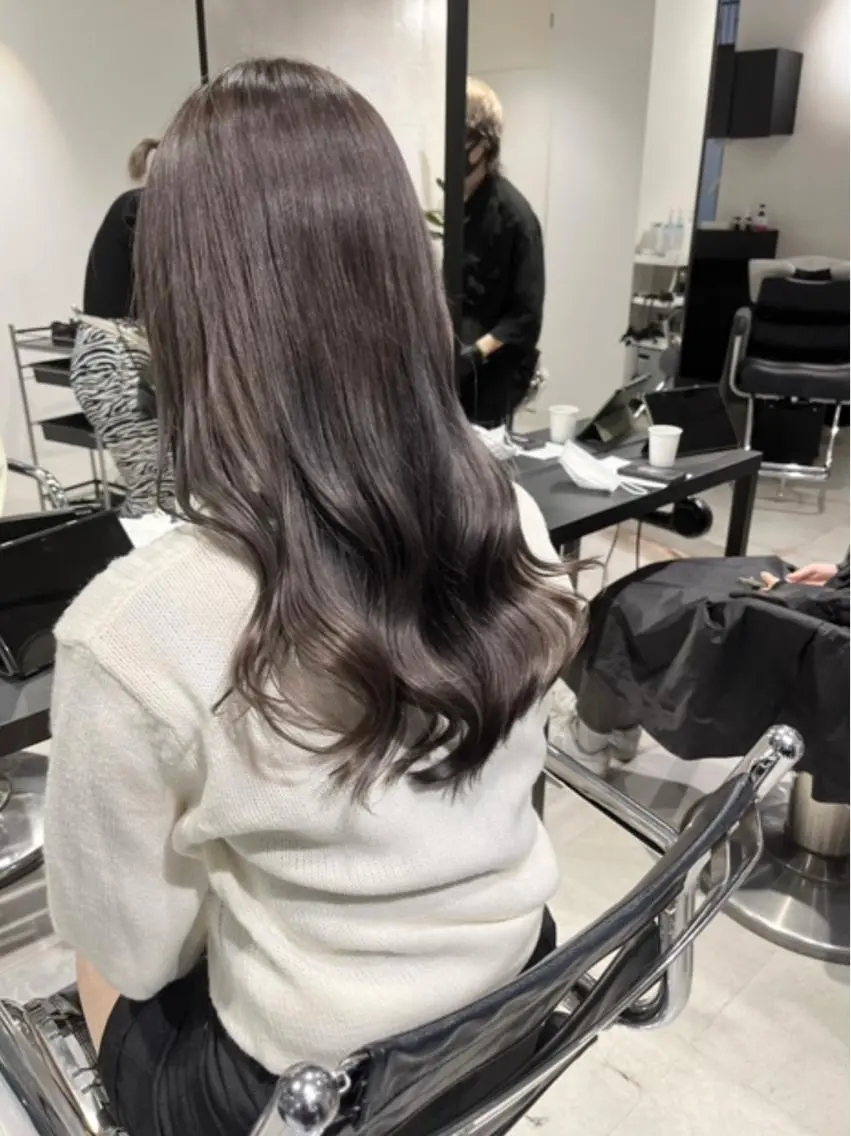ミディアム カラー パーマ ヘアアレンジ カット ヘアカラー トリートメント 透明感/オリーブ/ グレージュ/YUKAのヘアスタイル