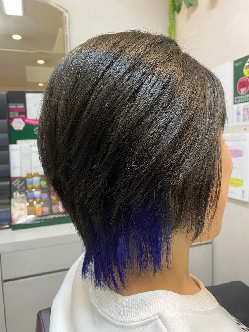 カラー ブリーチ ブルーカラー ヘアカラー 松 下のヘアスタイル