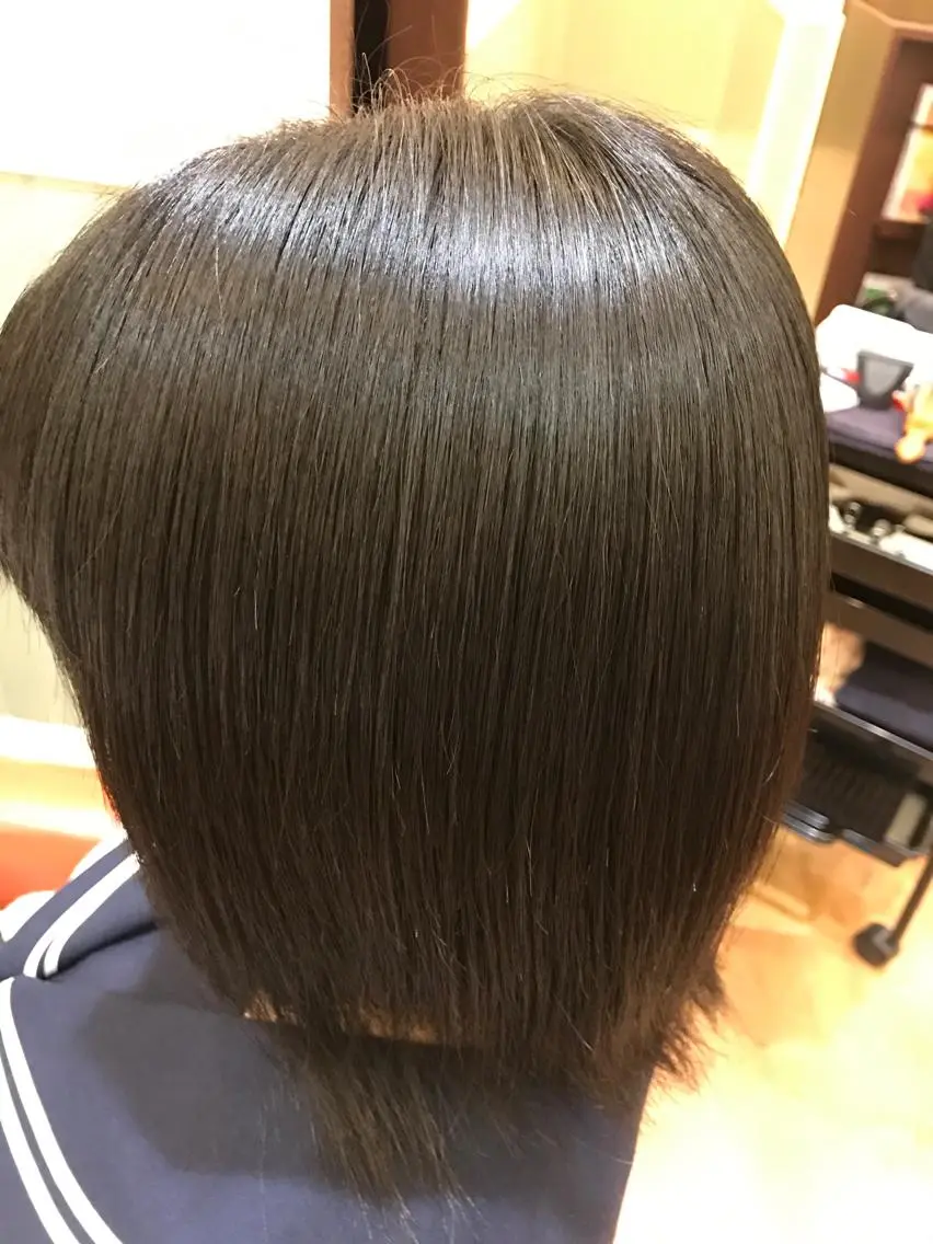 ショート 夜の縮毛矯正 服部 日出登のヘアスタイル