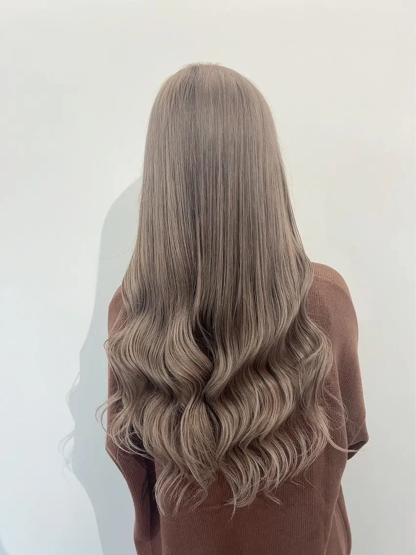 カラー 🎀艶ブリーチカラー 🎀Fan.🎀秋山のヘアスタイル