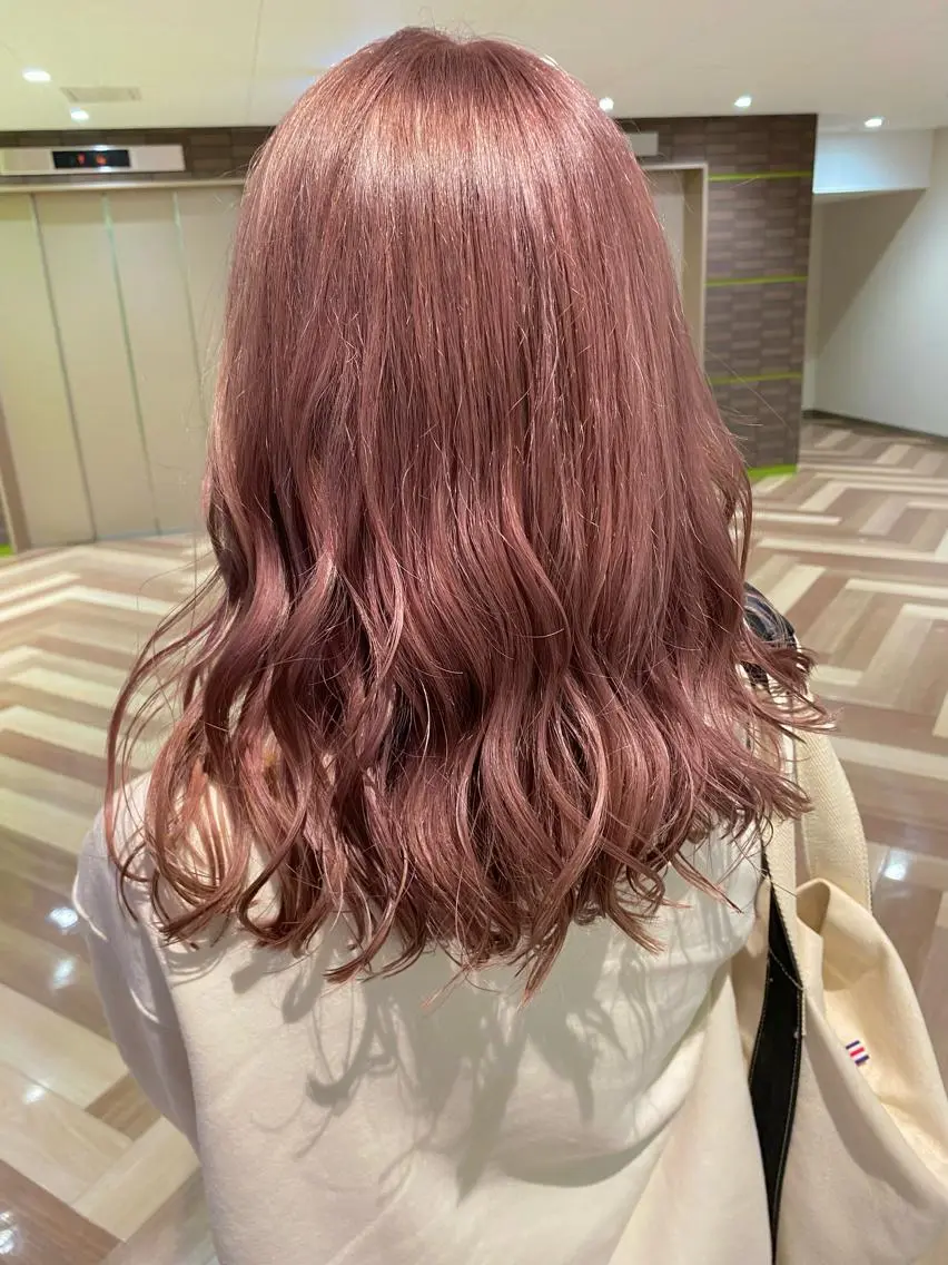 カラー ベージュカラー ピンクカラー ピンクベージュ ヘアカラー 暖色系カラー まおのヘアスタイル