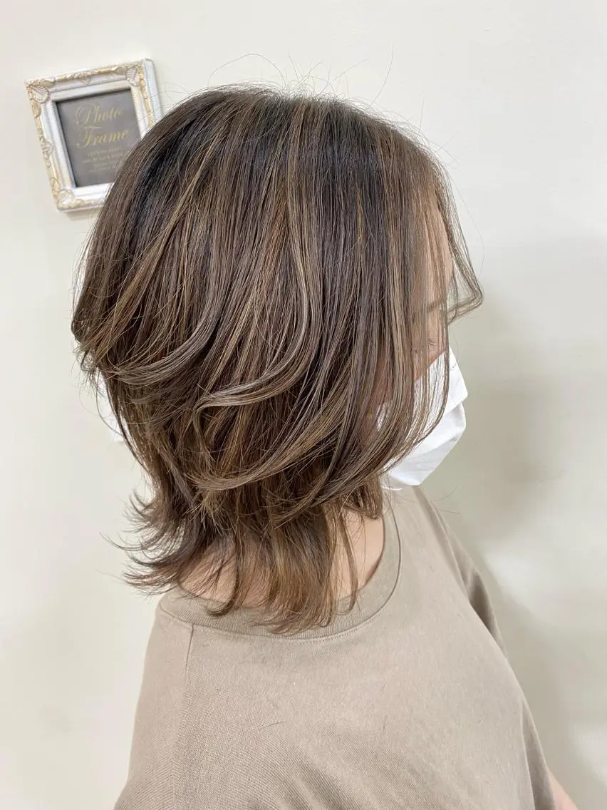 カラー SALOWIN栄 高須大貴のヘアスタイル