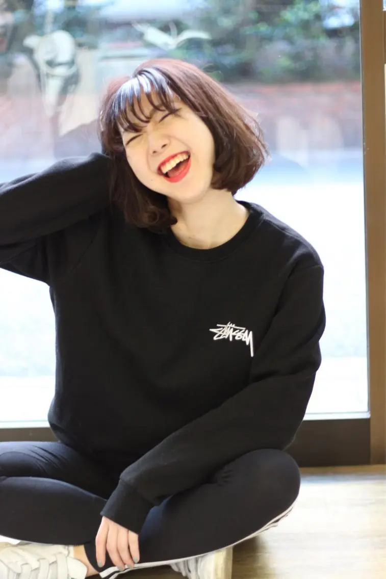 ショート カラー デザインカラー 佐治 梨乃のヘアスタイル