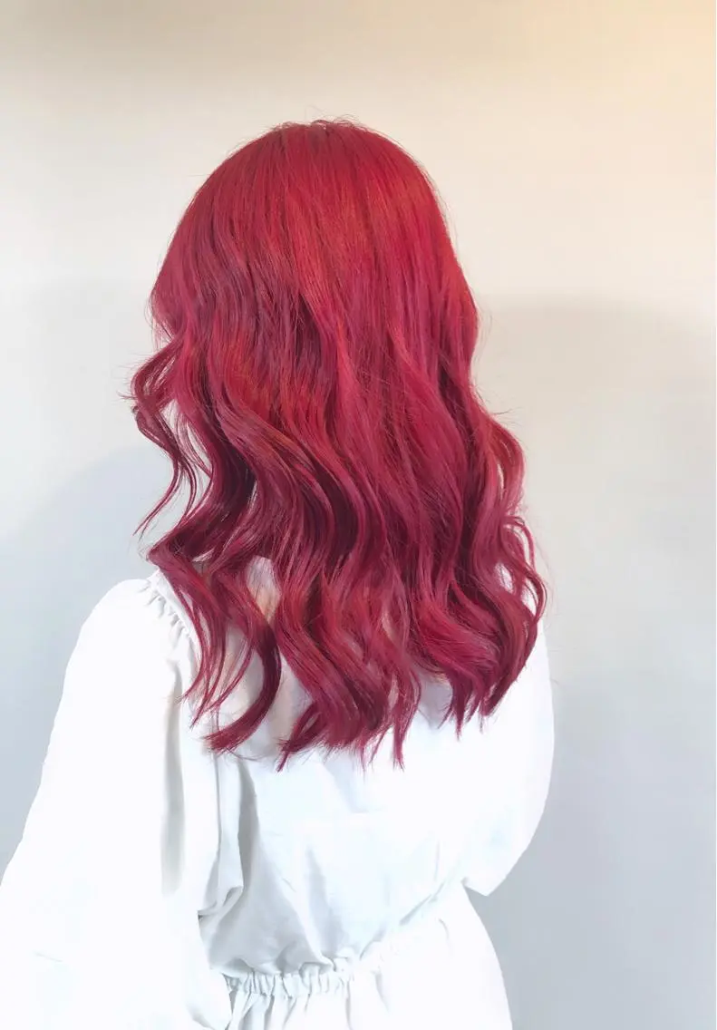 ロング カラー パーマ ヘアアレンジ ヘアカラー トリートメント 推し活専用 【派手髪】飯野ゆかりのヘアスタイル
