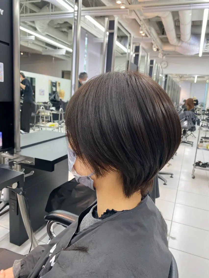 ショート 高橋 沙央のヘアスタイル