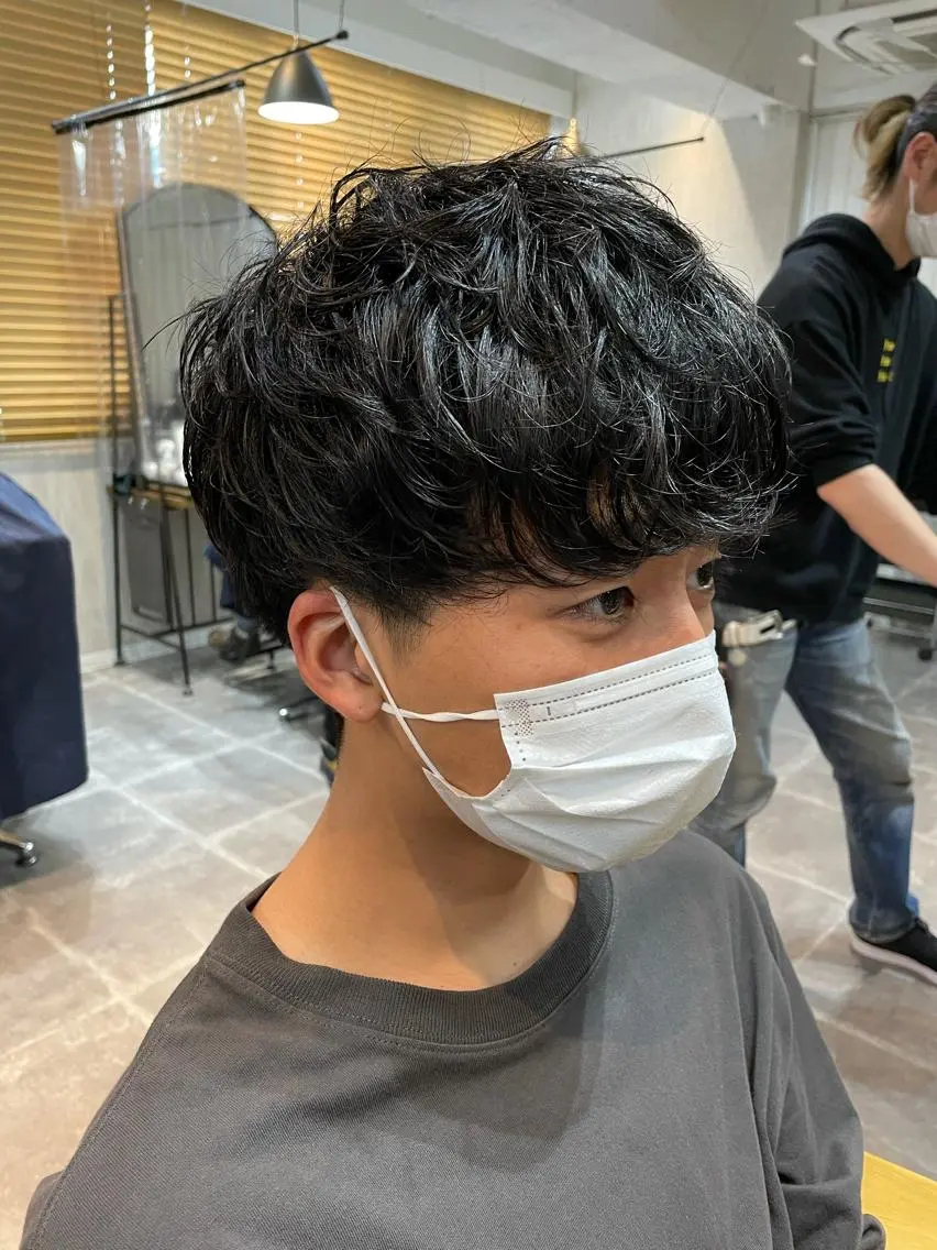 ショート パーマ メンズ メンズパーマ カット パーマ newiGRANDE 🌈萩原聖也のヘアスタイル