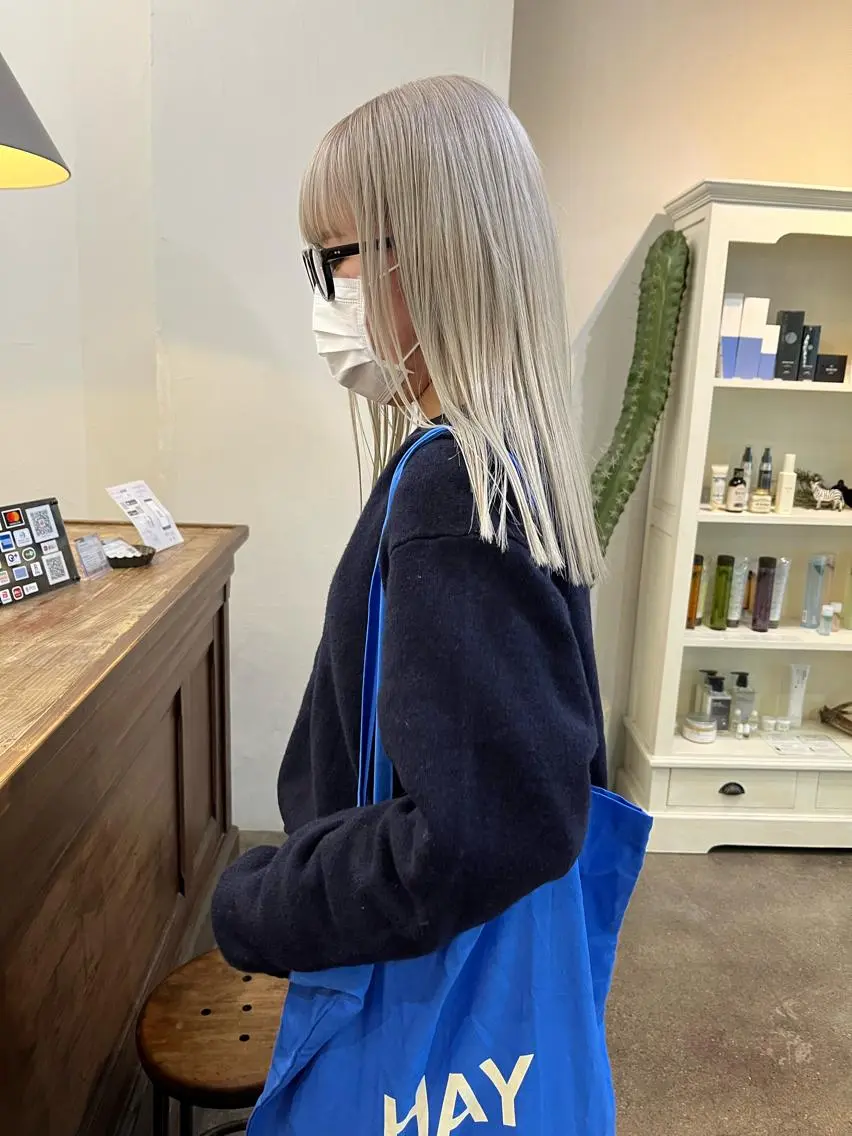 ロング 宮腰 瑠果のヘアスタイル