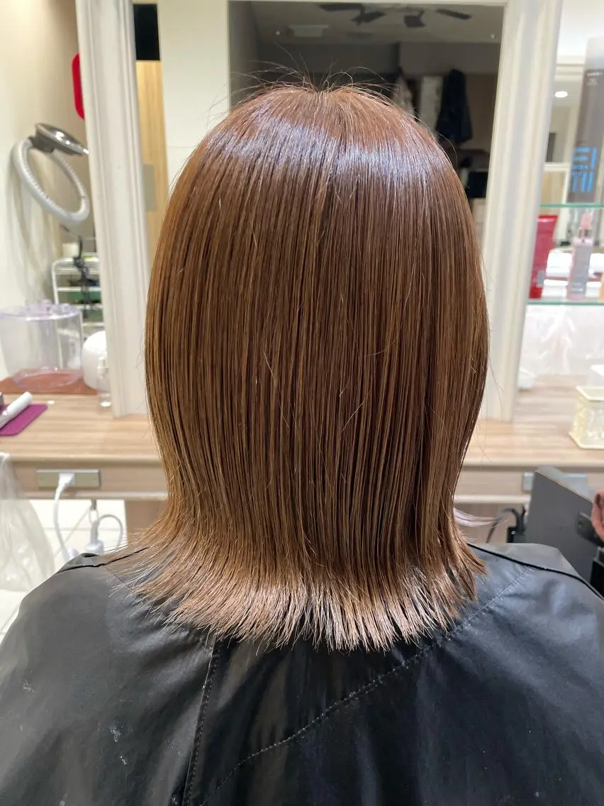 ミディアム カラー 渡部 恭子のヘアスタイル