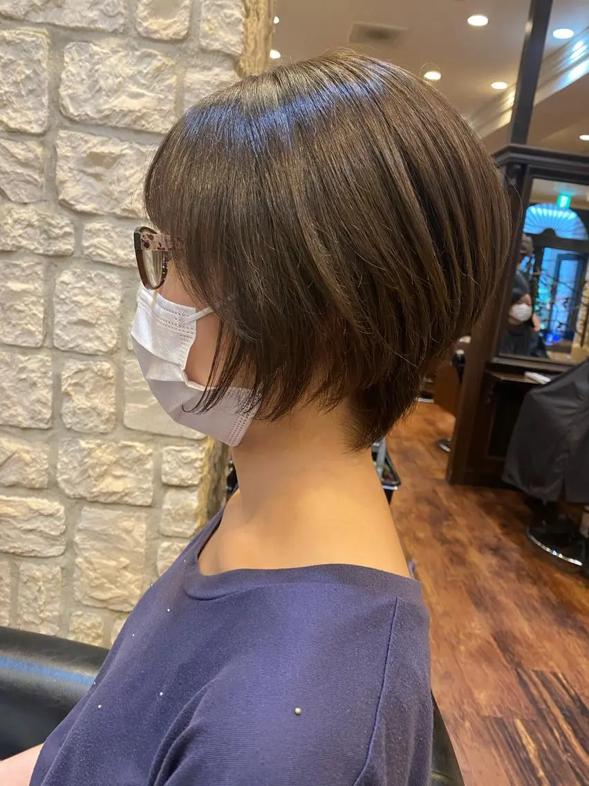 ショート くびれヘア ブリーチカラー⸜♡⸝ クルミ🐍のヘアスタイル