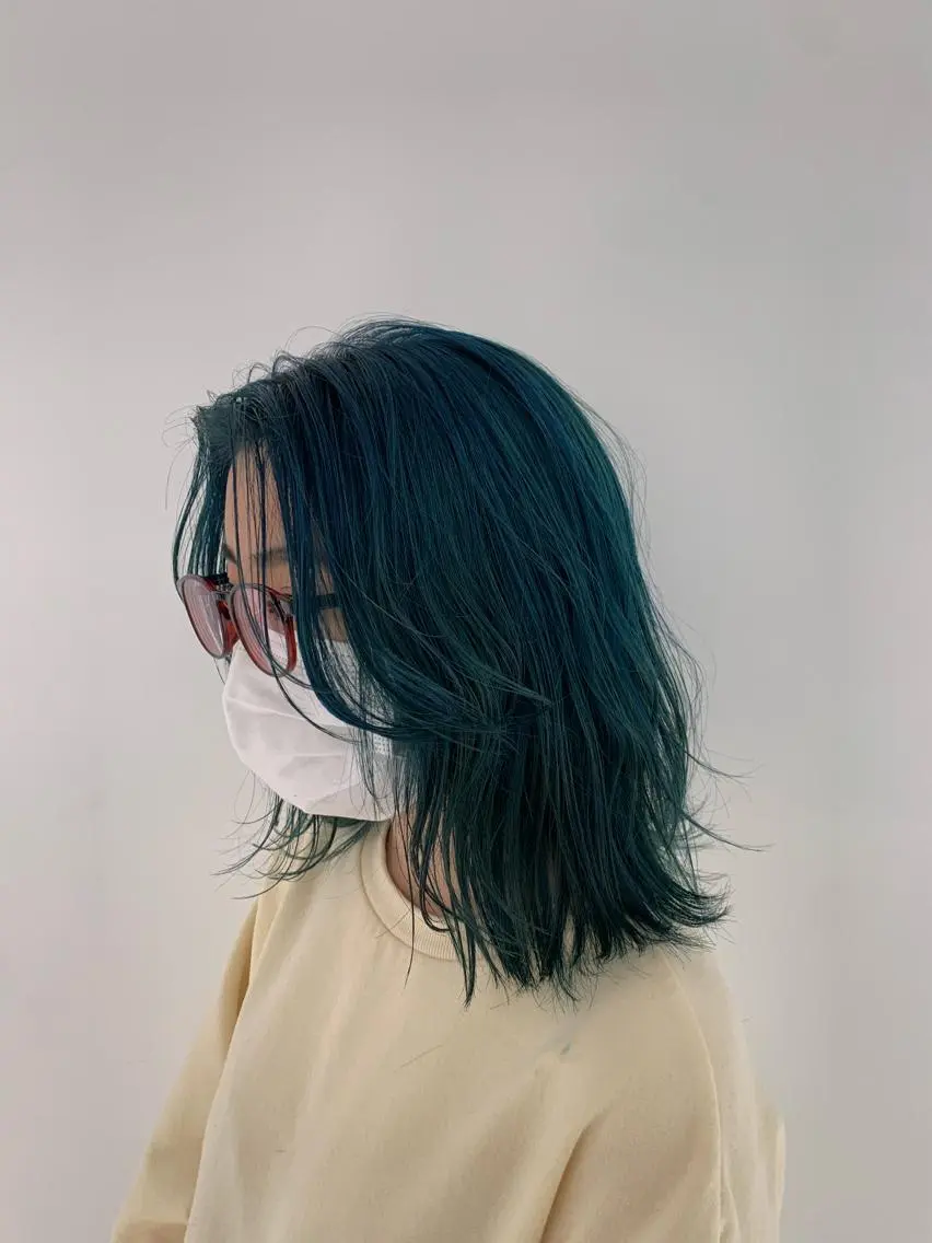セミロング カラー Takahashi Yuriのヘアスタイル