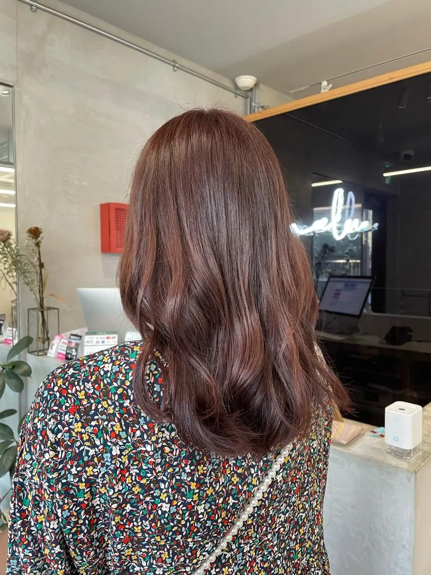 セミロング カラー ベージュカラー ピンクカラー ピンクベージュ 鶴井 美空のヘアスタイル