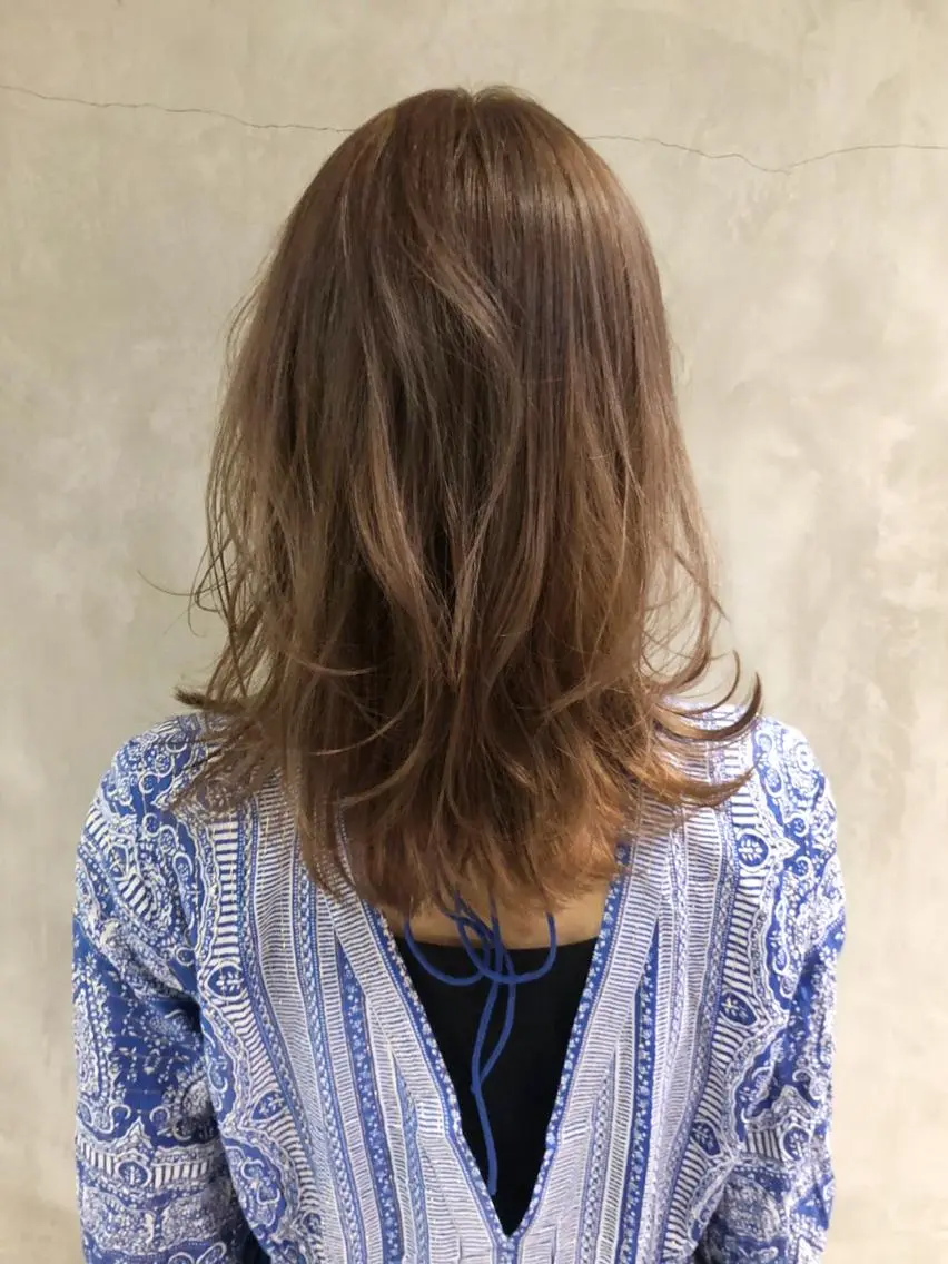ミディアム カラー パーマ ヘアアレンジ ベージュカラー レイヤーカット ITbyALBUM 中野店のヘアスタイル