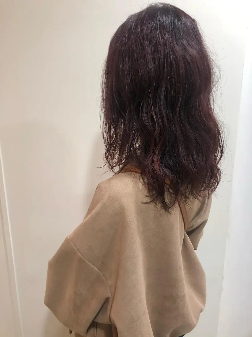 ミディアム カラー パーマ カット ヘアカラー パーマ トリートメント MIOベージュカラー 柔らかいカラーのヘアスタイル
